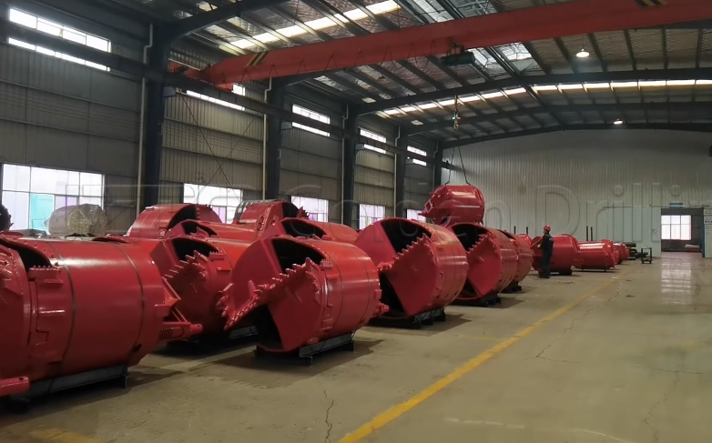 Big rotary drilling bucket factory warehouse Packing & Delivery show